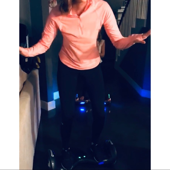 Old Navy Neon Pink Athletic Pullover (3 for $10) - Picture 5 of 6